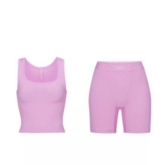 SKIMS Other - Skims petal soft lounge boxer set
